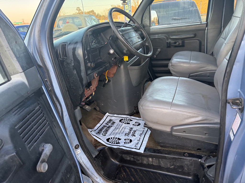 1995 Ford Econoline Image 5