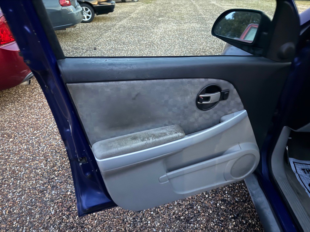 2005 Chevrolet Equinox Image 5