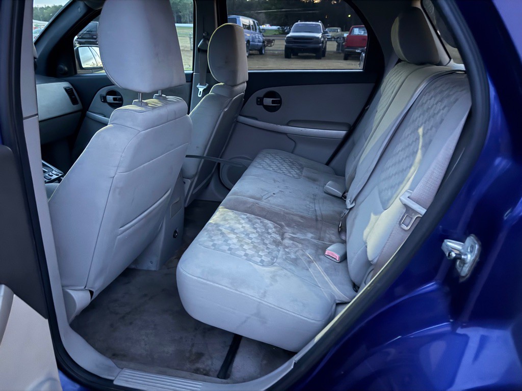 2005 Chevrolet Equinox Image 10