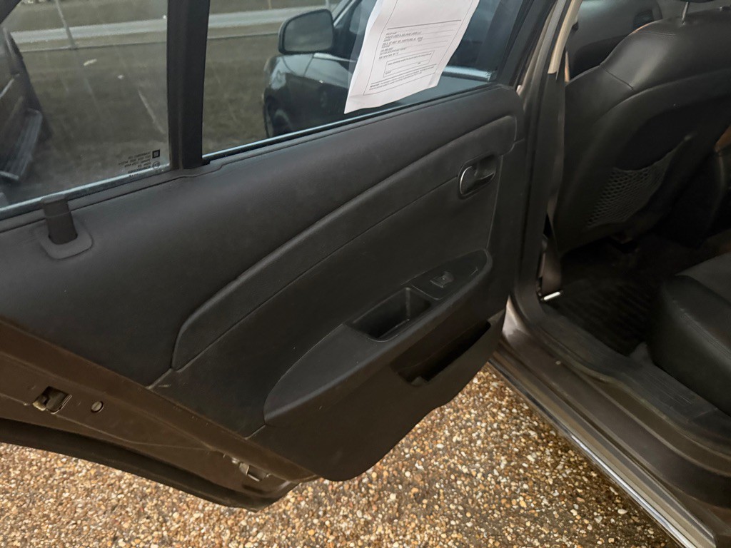 2012 Chevrolet Malibu Image 9