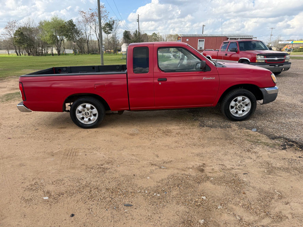 1999 Nissan Frontier Image 4
