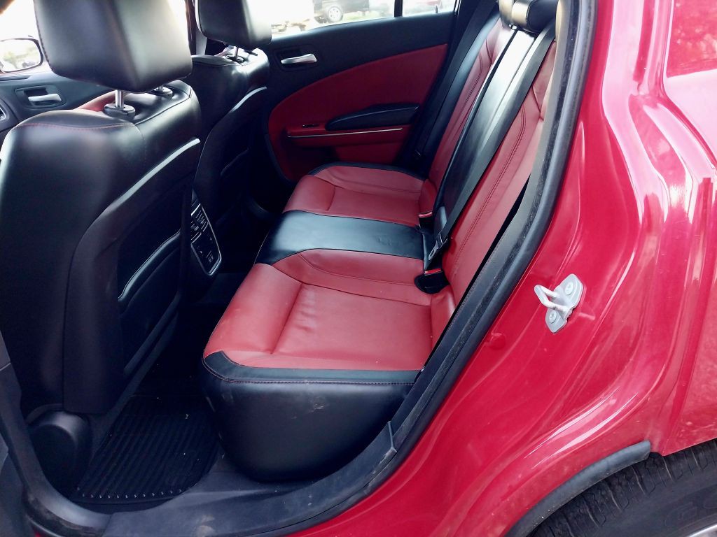 2015 Dodge Charger Image 12