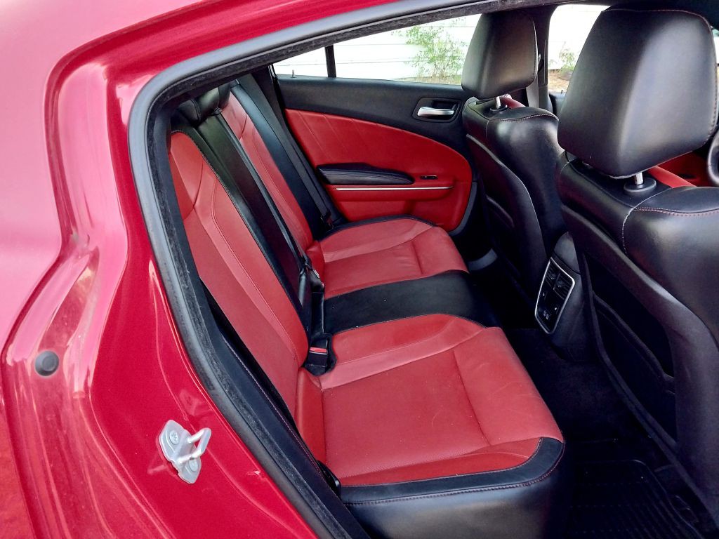 2015 Dodge Charger Image 14