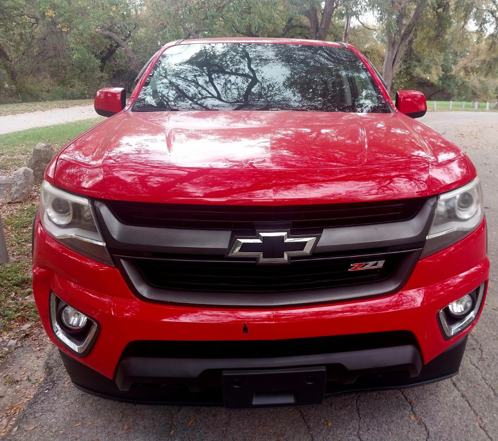 2016 Chevrolet Colorado Image 2