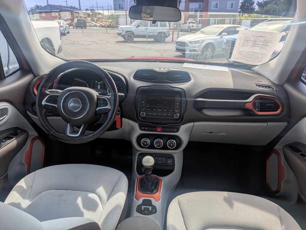 2015 Jeep Renegade Image 13