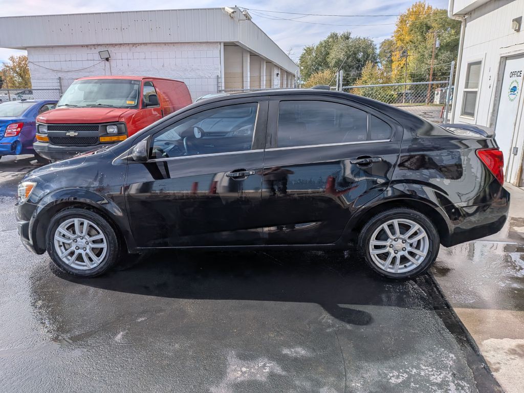 2016 Chevrolet Sonic Image 8