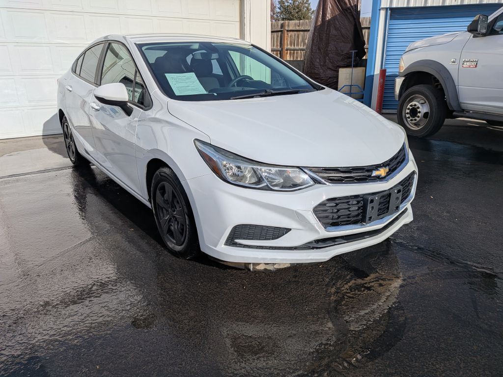 2016 Chevrolet Cruze Image 3