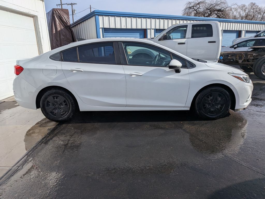2016 Chevrolet Cruze Image 4