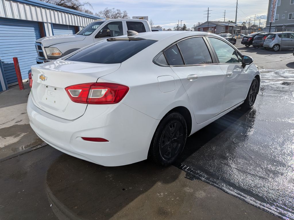 2016 Chevrolet Cruze Image 5