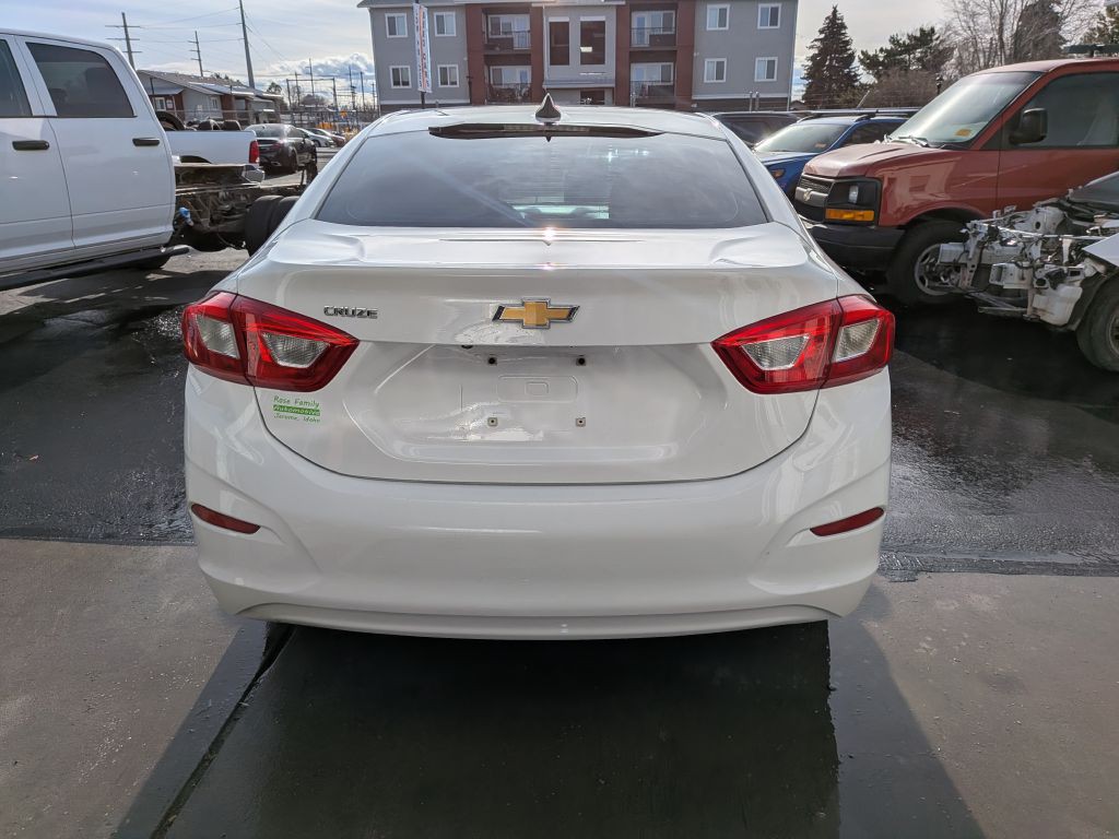 2016 Chevrolet Cruze Image 6