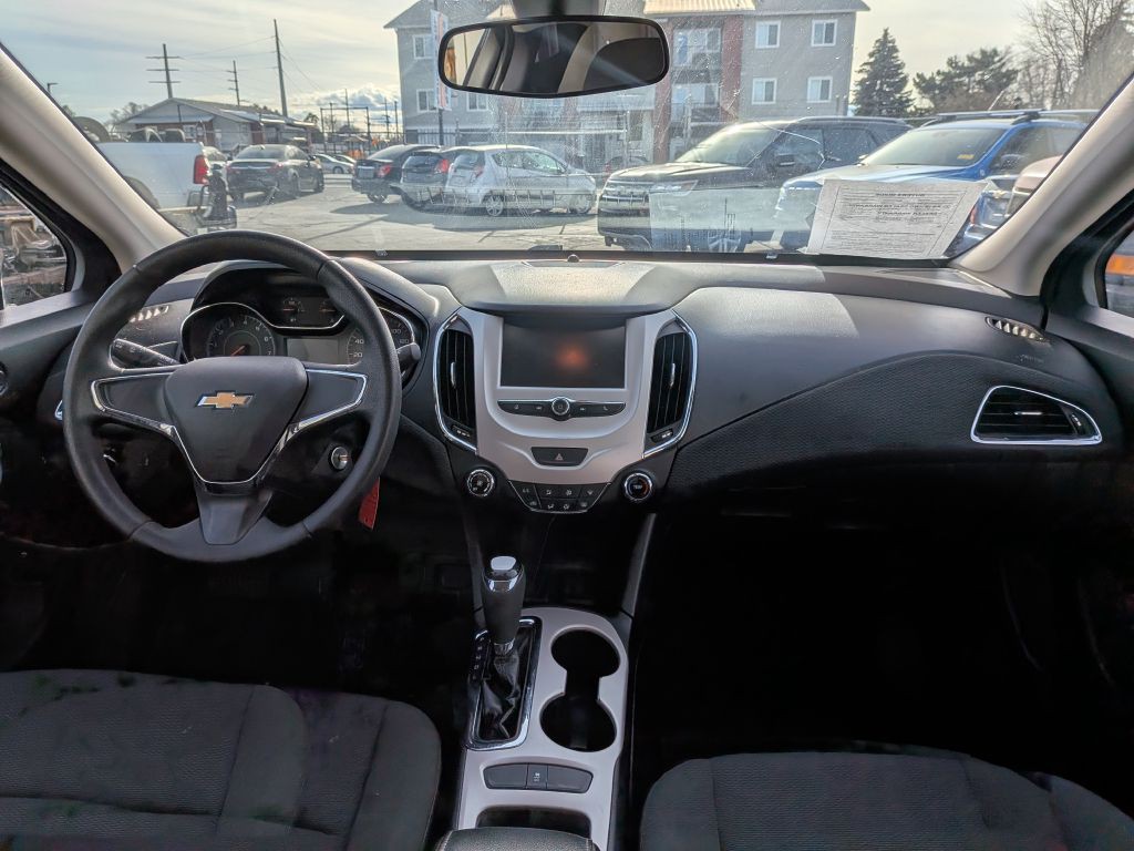 2016 Chevrolet Cruze Image 13