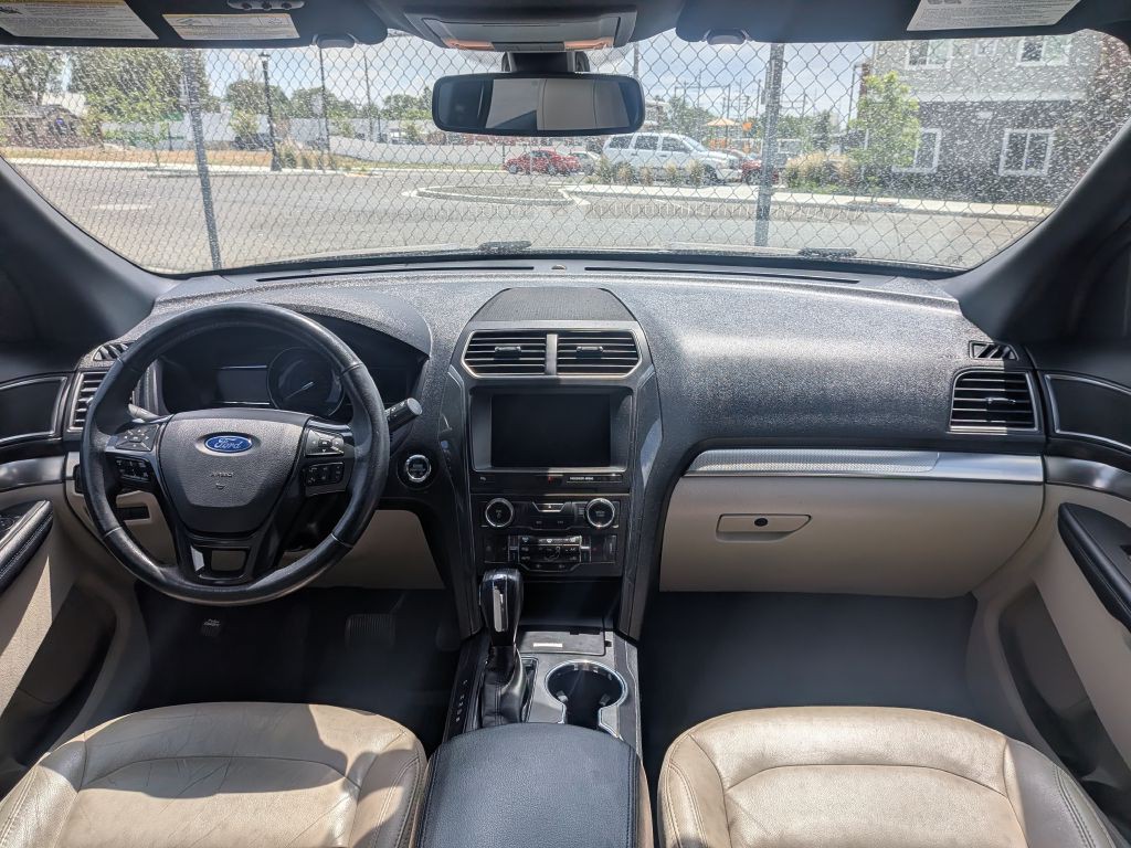 2018 Ford Explorer Image 14
