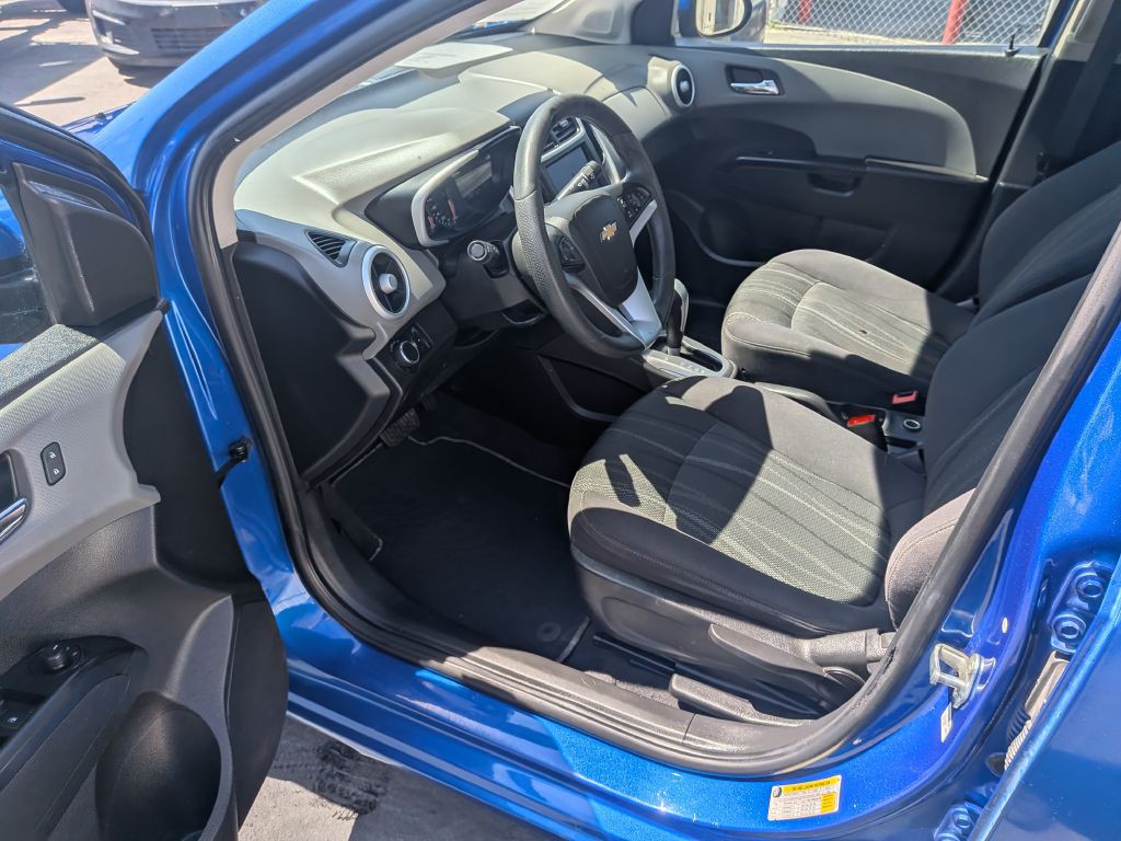 2020 Chevrolet Sonic Image 9