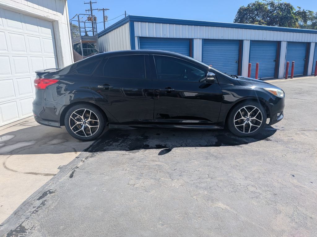 2015 Ford Focus Image 4
