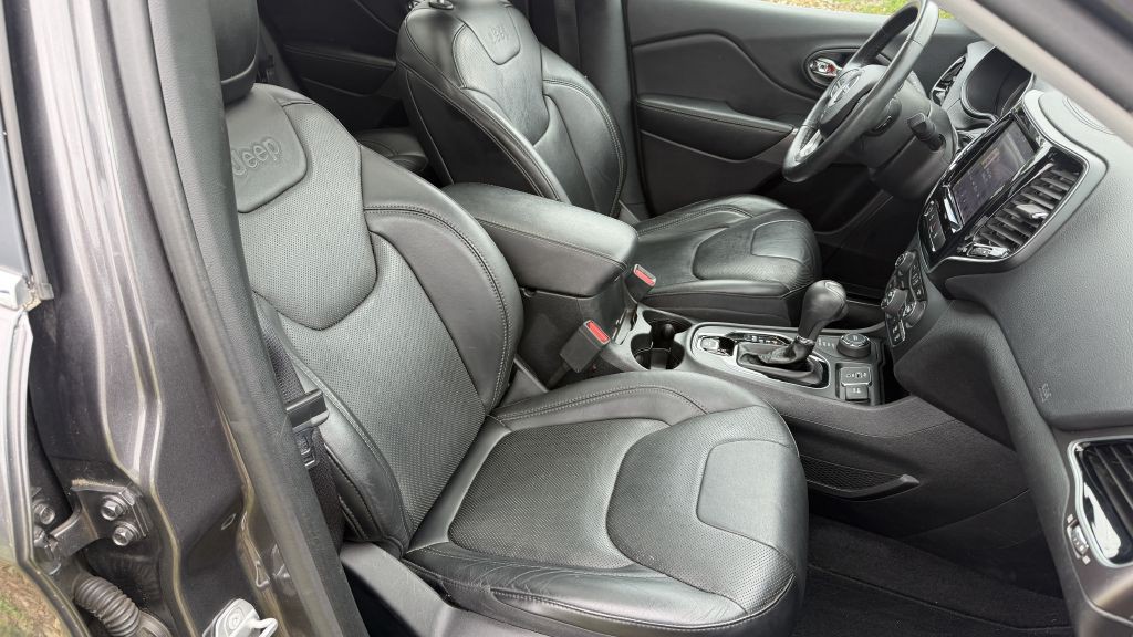 2019 Jeep Cherokee Image 25
