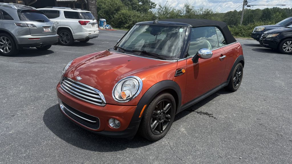 2011 MINI Cooper Image 1