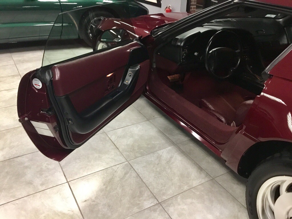 1993 Chevrolet Corvette Image 11