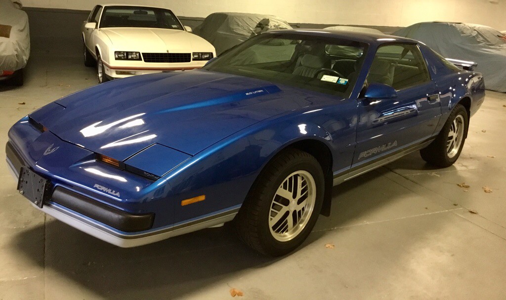1987 Pontiac Firebird Image 4