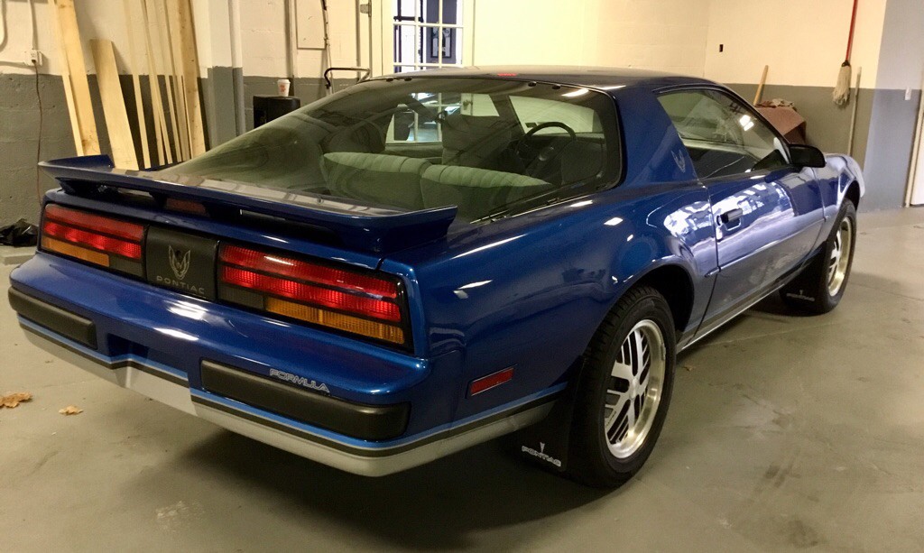 1987 Pontiac Firebird Image 8