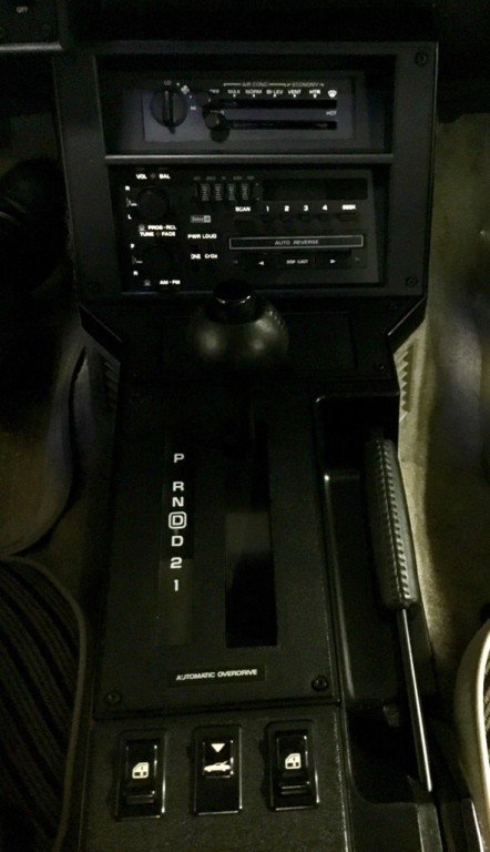 1984 Chevrolet Camaro Image 13