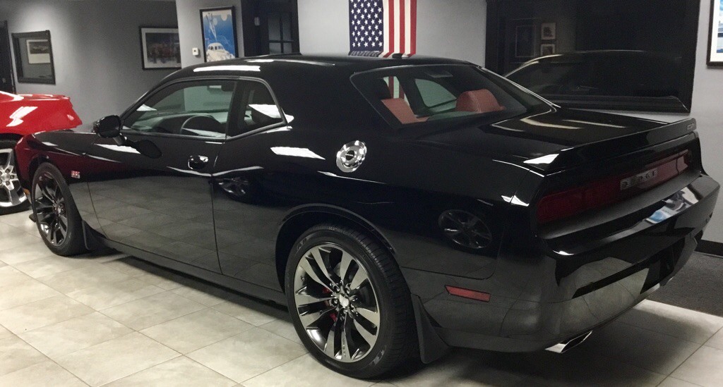2013 Dodge Challenger Image 2
