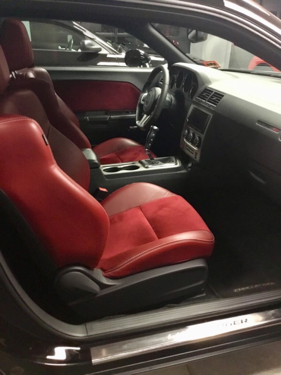 2013 Dodge Challenger Image 7
