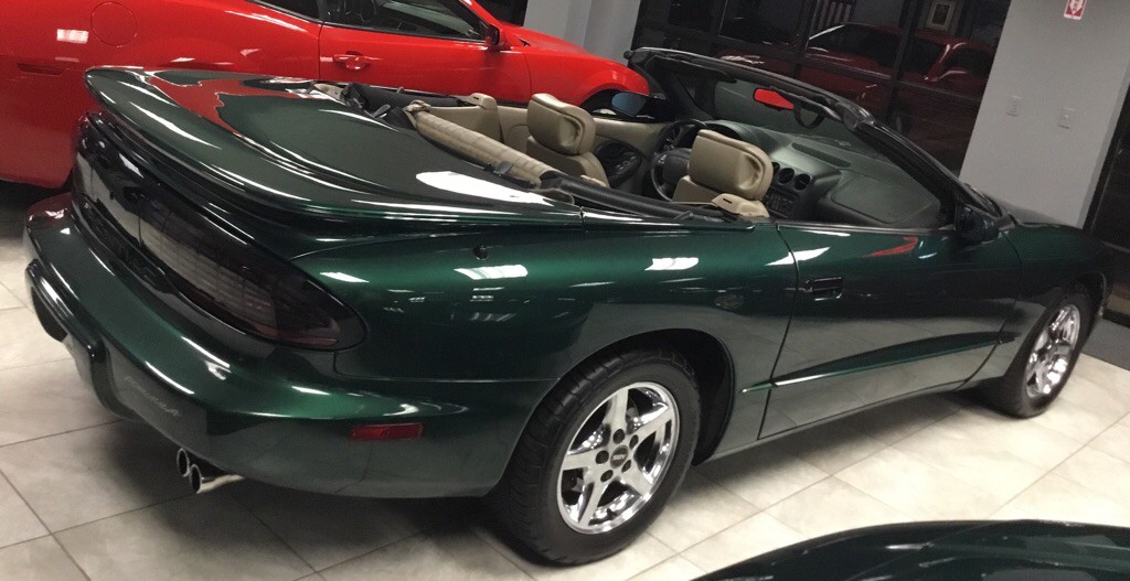 1996 Pontiac Firebird Image 4