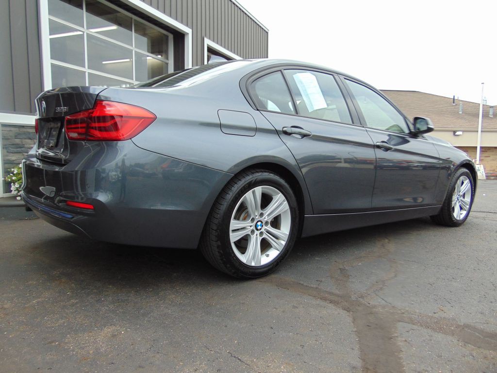 2016 BMW 3 Series Image 8