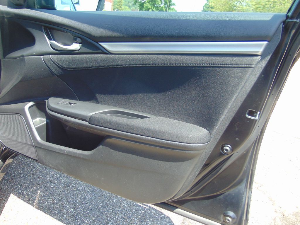 2019 Honda Civic Image 26