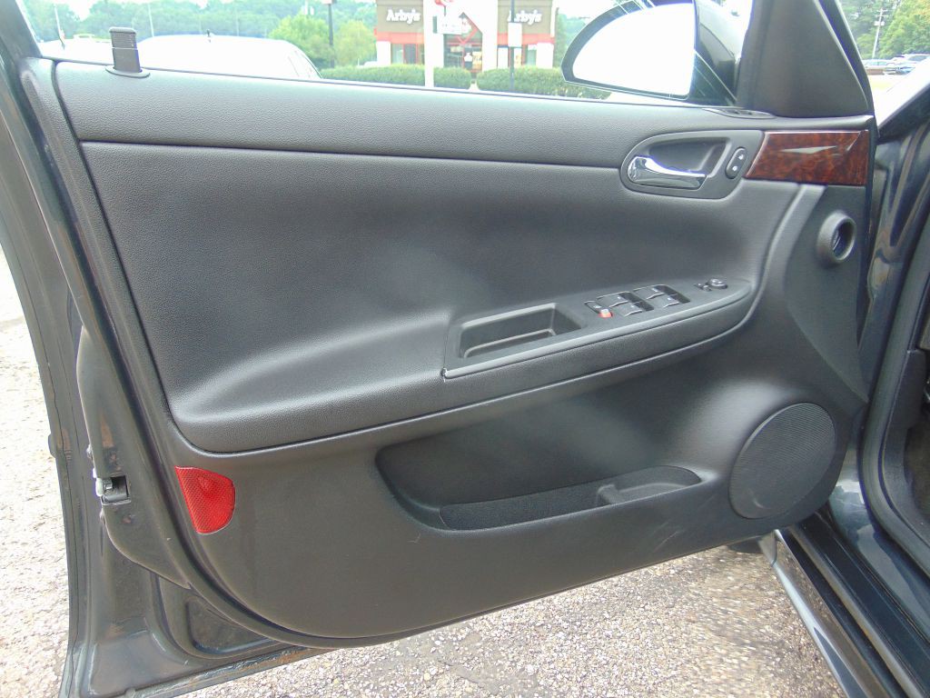 2013 Chevrolet Impala Image 18