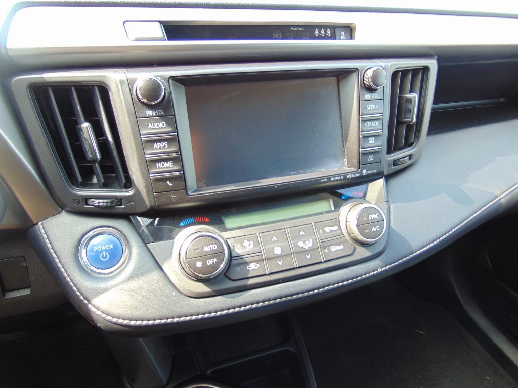 2017 Toyota Rav4 Image 20