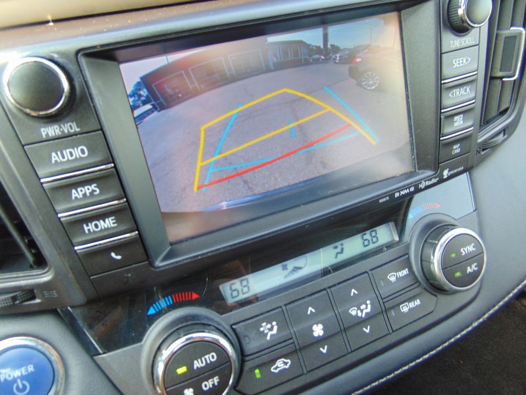 2017 Toyota Rav4 Image 22