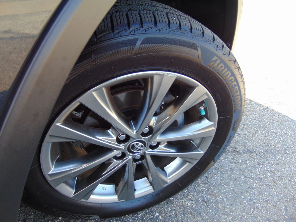 2017 Toyota Rav4 Image 31