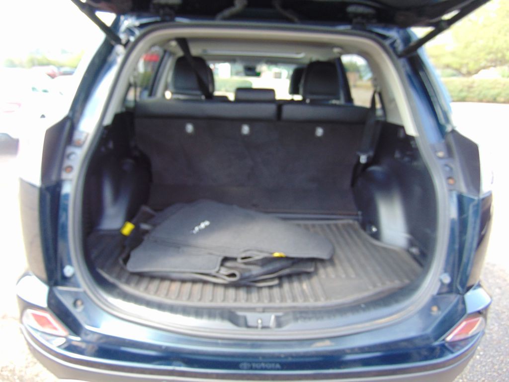 2017 Toyota Rav4 Image 37