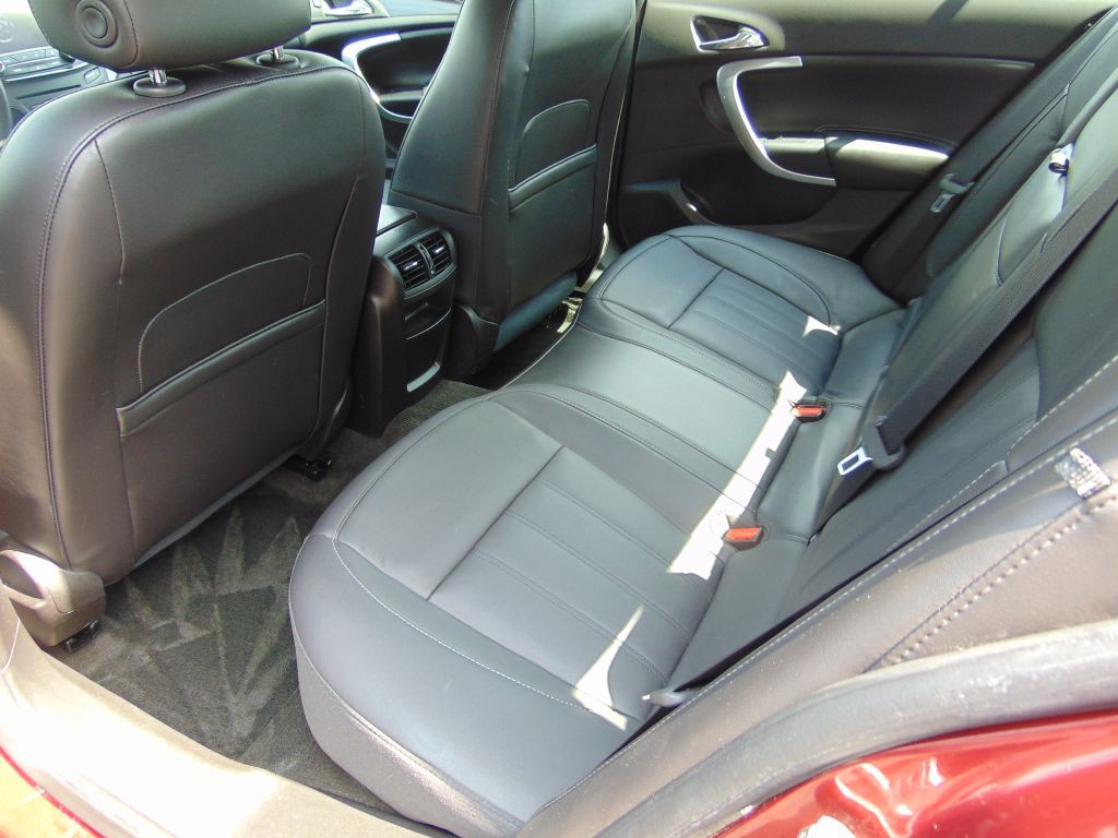 2017 Buick Regal Image 3