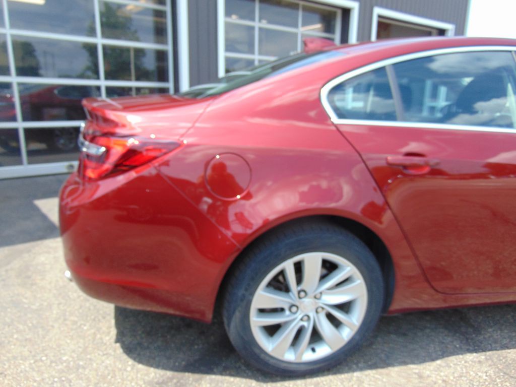 2017 Buick Regal Image 14