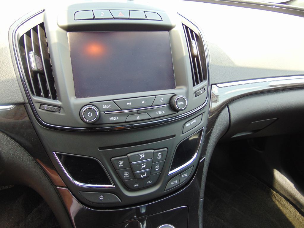 2017 Buick Regal Image 18