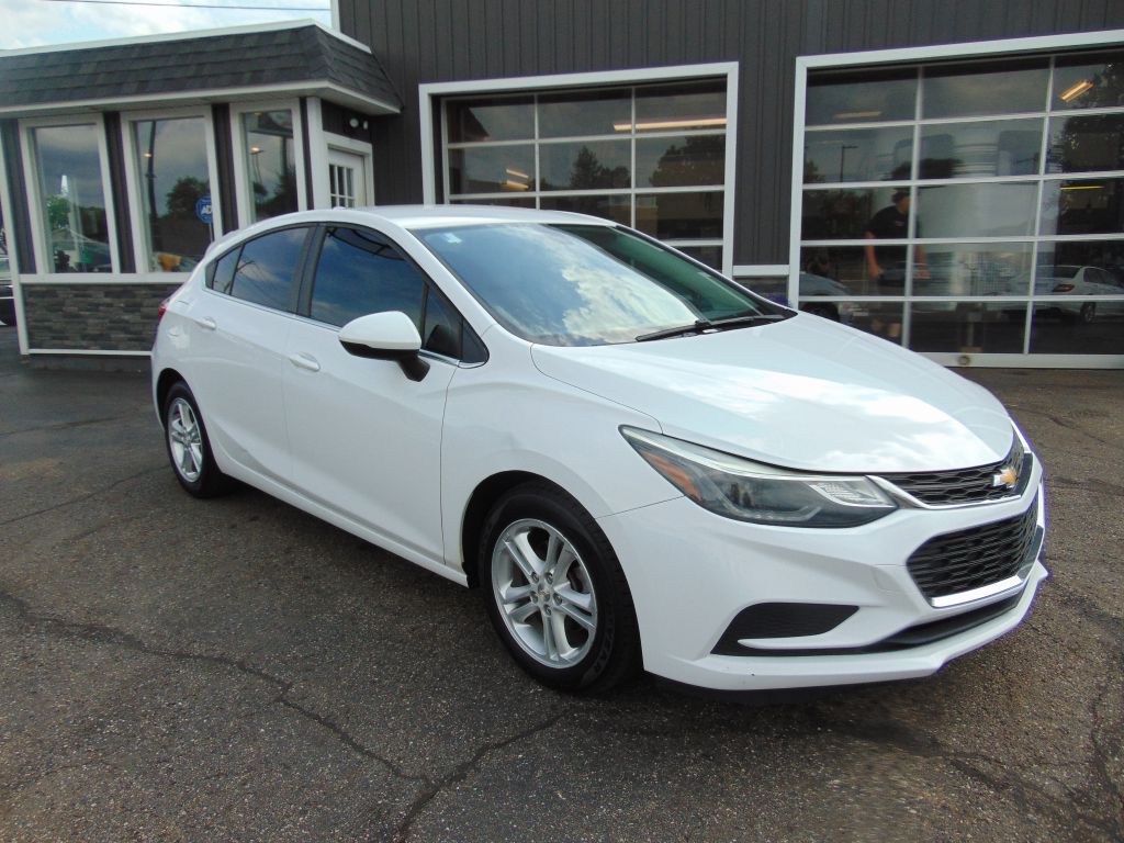 2017 Chevrolet Cruze Image 6