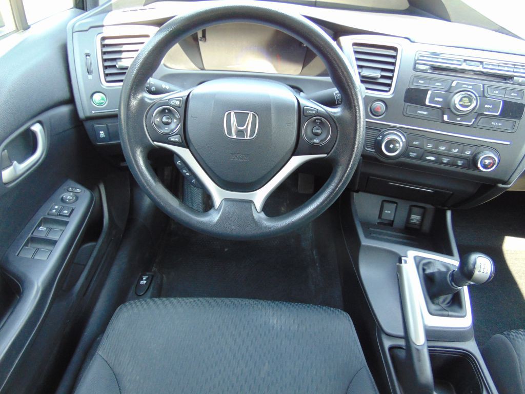2015 Honda Civic Image 18