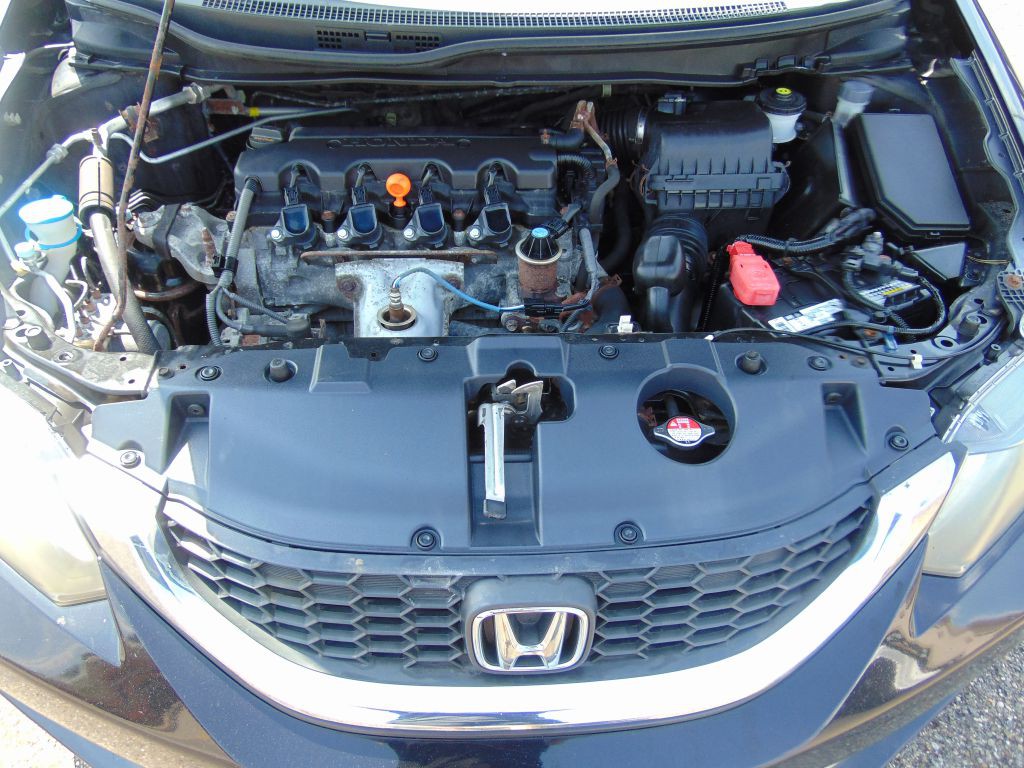 2015 Honda Civic Image 32