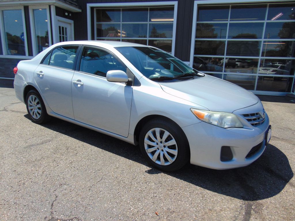 2013 Toyota Corolla Image 6