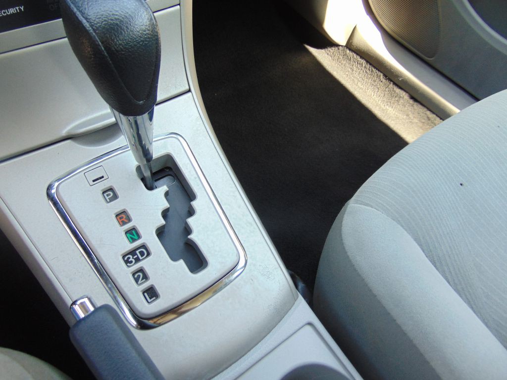 2013 Toyota Corolla Image 18