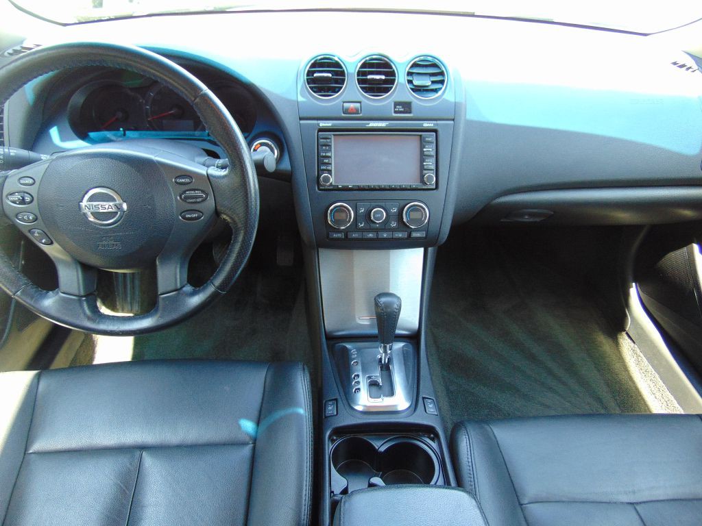2012 Nissan Altima Image 17