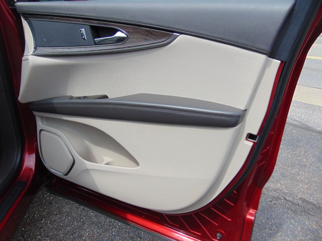 2016 Lincoln MKX Image 23