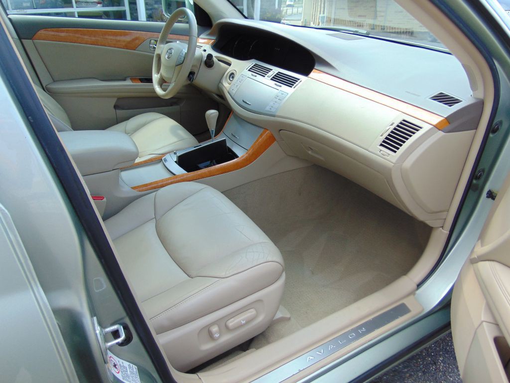 2007 Toyota Avalon Image 5