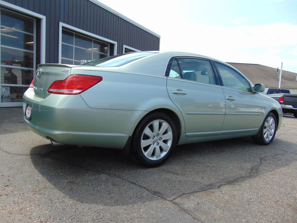 2007 Toyota Avalon Image 9