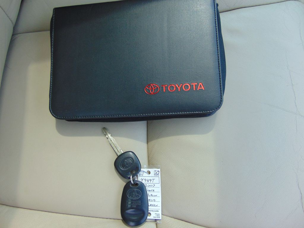 2007 Toyota Avalon Image 10
