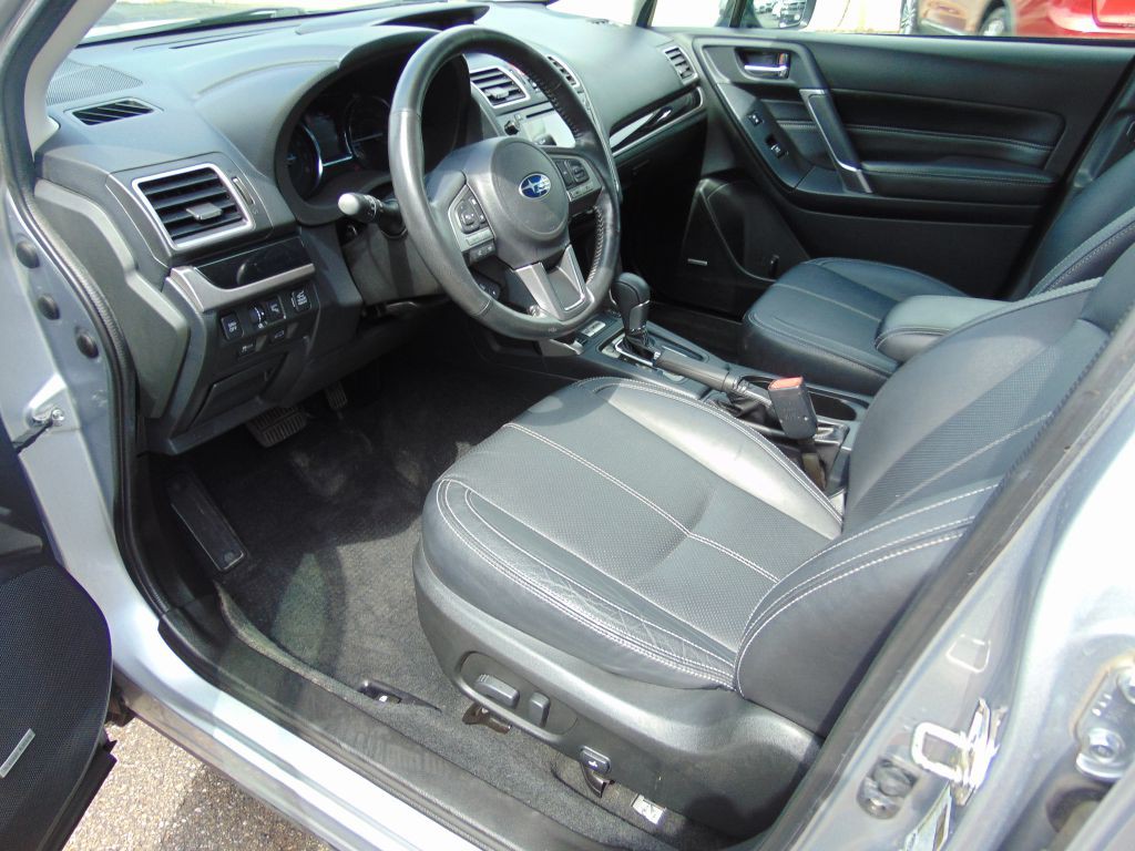 2018 Subaru Forester Image 2