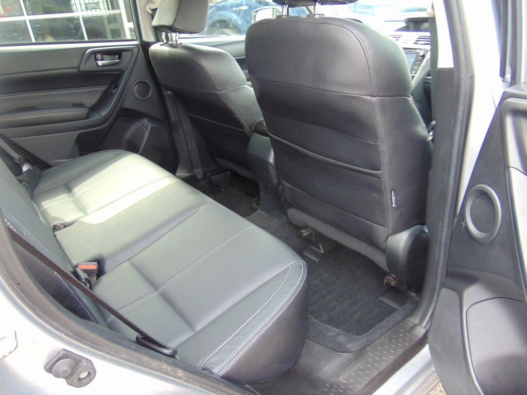 2018 Subaru Forester Image 4
