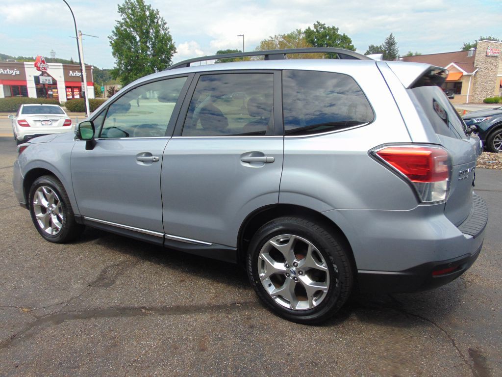 2018 Subaru Forester Image 8